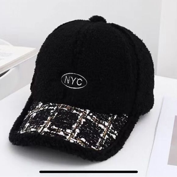 NYC plush Baseball cap . Velcro strap for sizing. Fits most .Polyester. - Picture 5 of 6
